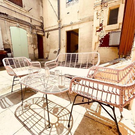 Le Coeur De Nimes Leilighet Eksteriør bilde